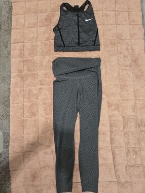 Nike Gray Sports Bra Size Small and Nike Polka Dot Leggings Size Medium SET